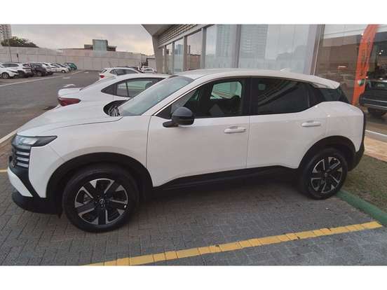 NISSAN-KICKS-2025