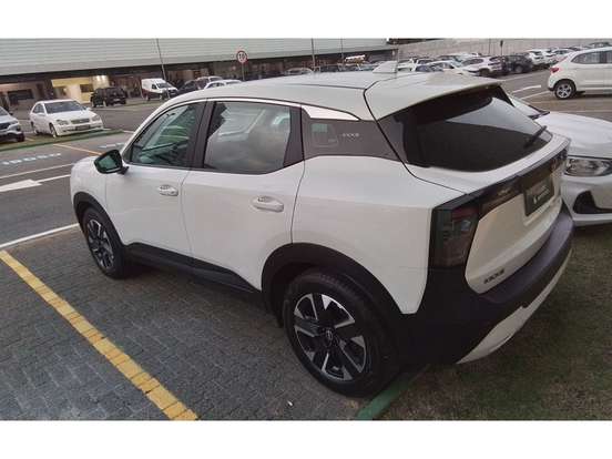 NISSAN-KICKS-2025