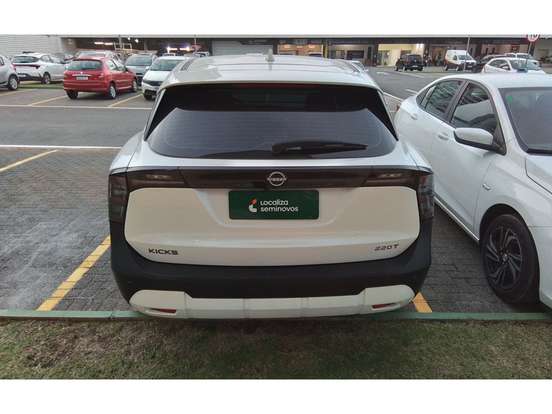 NISSAN-KICKS-2025