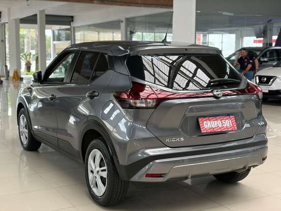 NISSAN-KICKS-2024