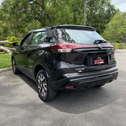NISSAN-KICKS-2022