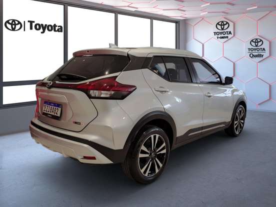 NISSAN-KICKS-2023