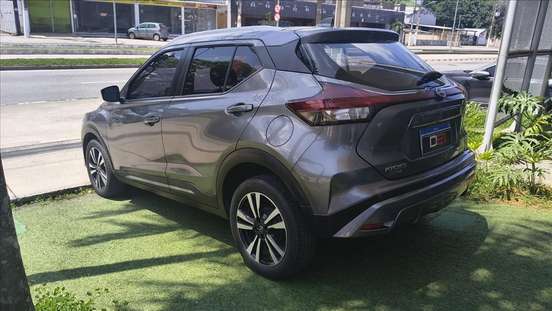 NISSAN-KICKS-2023