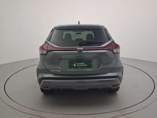 NISSAN-KICKS-2023