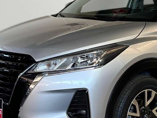 NISSAN-KICKS-2023