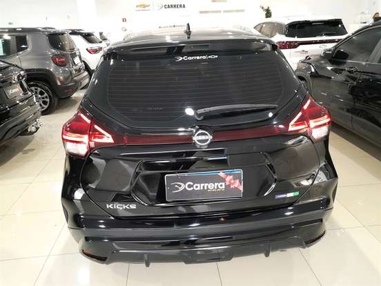 NISSAN-KICKS-2023