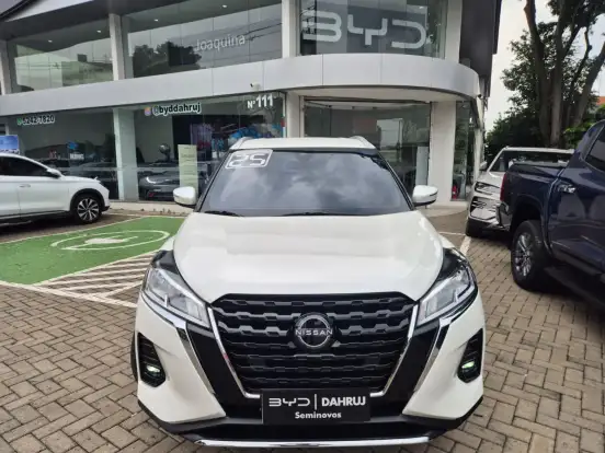 NISSAN-KICKS PLAY-2025