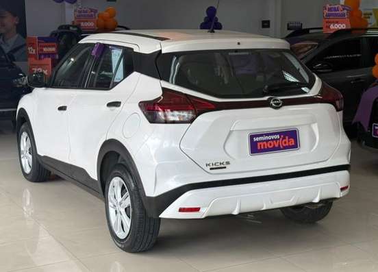 NISSAN-KICKS PLAY-2025