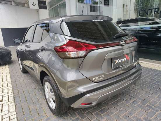 NISSAN-KICKS PLAY-2025