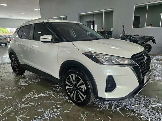 NISSAN-KICKS PLAY-2025