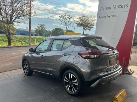 NISSAN-KICKS PLAY-2025