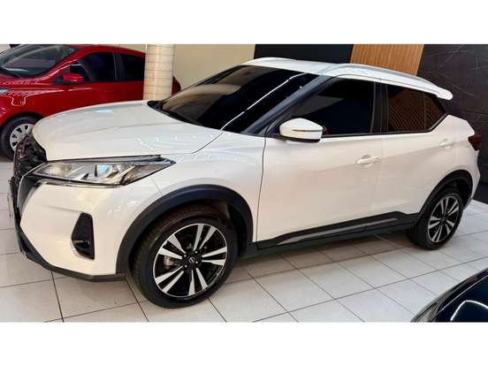 NISSAN-KICKS PLAY-2025