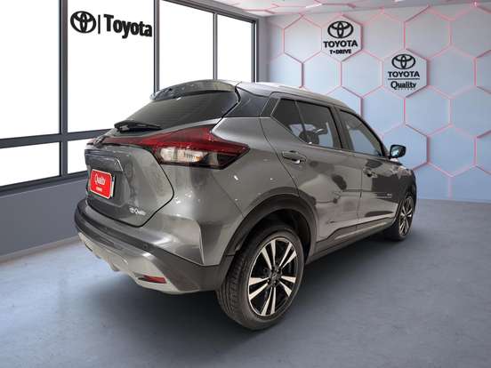 NISSAN-KICKS PLAY-2025