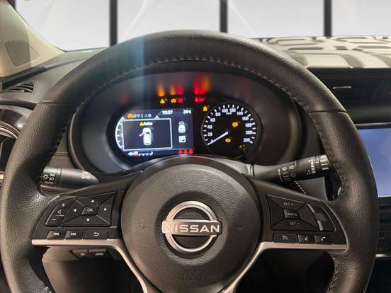 NISSAN-KICKS PLAY-2025