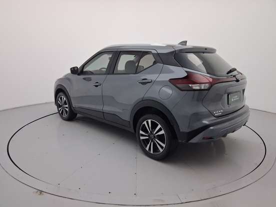 NISSAN-KICKS PLAY-2025