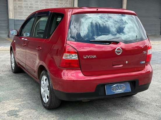 NISSAN-LIVINA-1.8 SL 16V FLEX 4P AUTOMÁTICO NISSAN-LIVINA-2009
