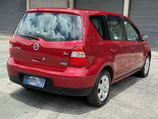 NISSAN-LIVINA-1.8 SL 16V FLEX 4P AUTOMÁTICO NISSAN-LIVINA-2009