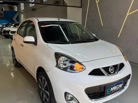 NISSAN-MARCH-1.6 SL 16V FLEX 4P XTRONIC NISSAN-MARCH-2016