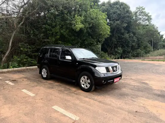 NISSAN-PATHFINDER-4.0 LE 4X4 V6 24V GASOLINA 4P AUTOMÁTICO NISSAN-PATHFINDER-2007