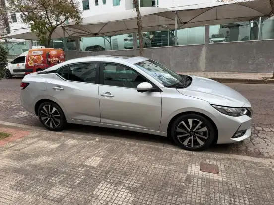 NISSAN-SENTRA-2023