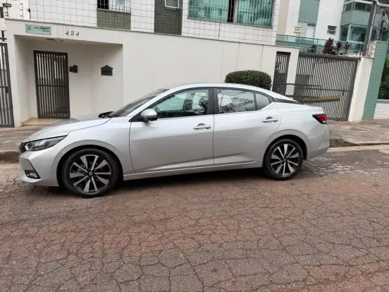 NISSAN-SENTRA-2023