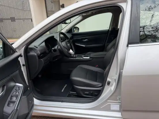 NISSAN-SENTRA-2023