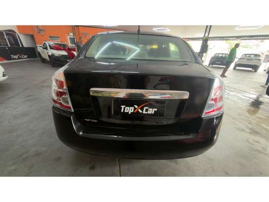 NISSAN-SENTRA-2010