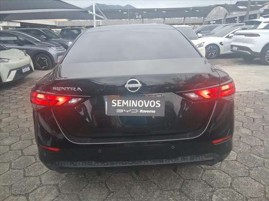 NISSAN-SENTRA-2024