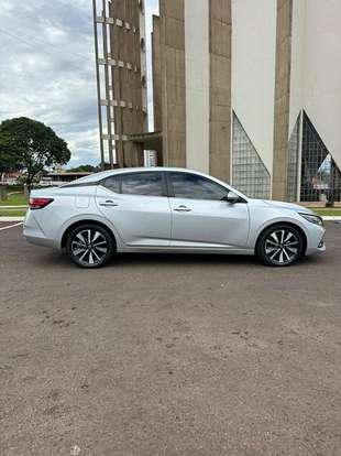 NISSAN-SENTRA-2023