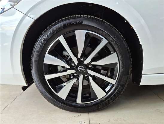 NISSAN-SENTRA-2024