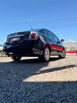 NISSAN-SENTRA-2010