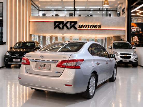 NISSAN-SENTRA-2013