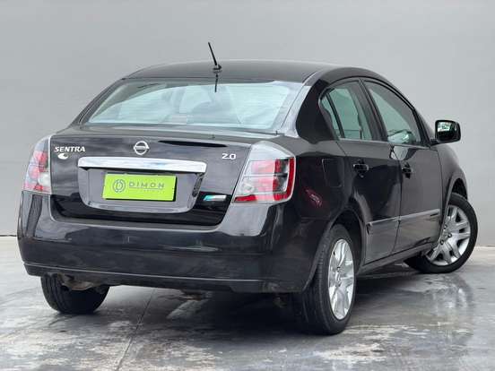 NISSAN-SENTRA-2013