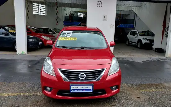 NISSAN-VERSA-2012