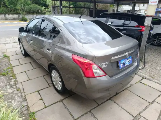 NISSAN-VERSA-1.6 16V FLEX SV 4P MANUAL NISSAN-VERSA-2013