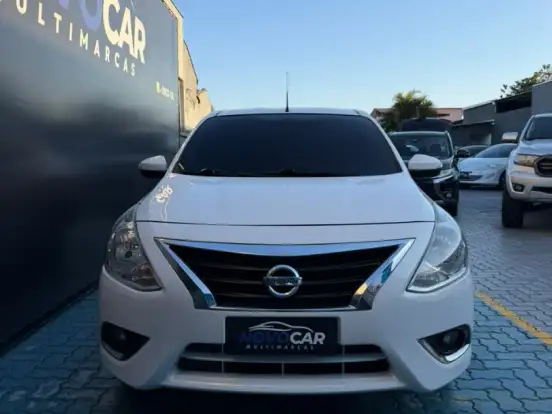 NISSAN-VERSA-1.6 16V FLEXSTART UNIQUE 4P XTRONIC NISSAN-VERSA-2017