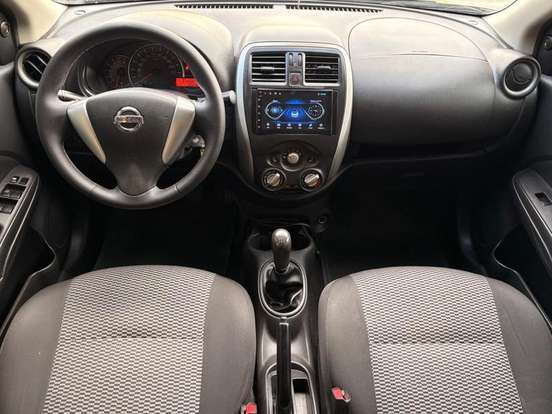 NISSAN-VERSA-2018