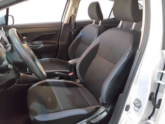 NISSAN-VERSA-2023