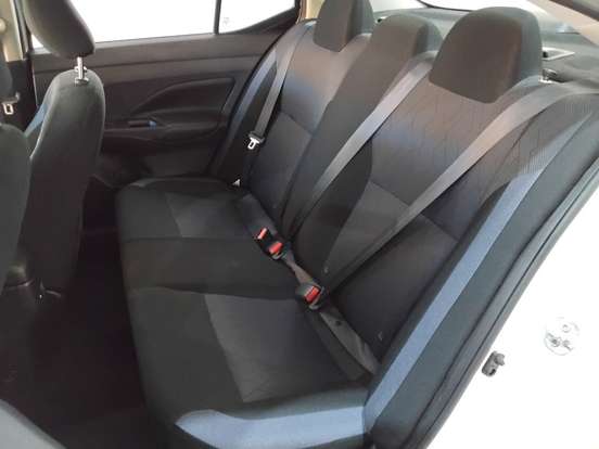 NISSAN-VERSA-2023