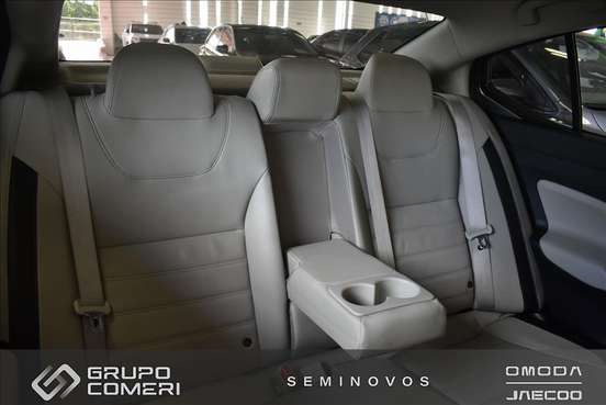 NISSAN-VERSA-2025