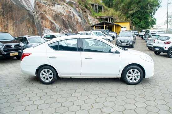 NISSAN-VERSA-2014