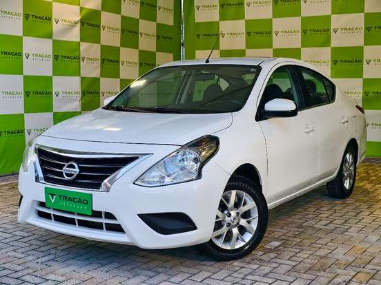 NISSAN-VERSA-2018