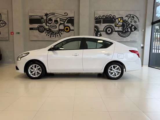 NISSAN-VERSA-1.6 16V FLEXSTART SV 4P XTRONIC NISSAN-VERSA-2018