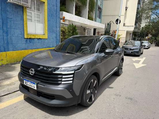 NISSAN-KICKS-2025