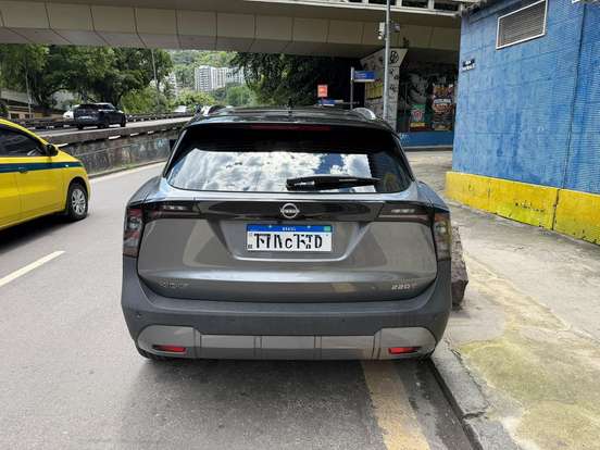NISSAN-KICKS-2025