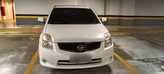 NISSAN-SENTRA-2011