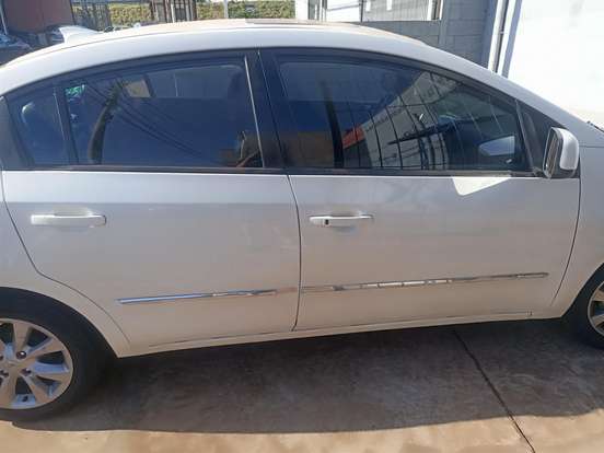 NISSAN-SENTRA-2.0 SL 16V FLEX 4P AUTOMÁTICO NISSAN-SENTRA-2010