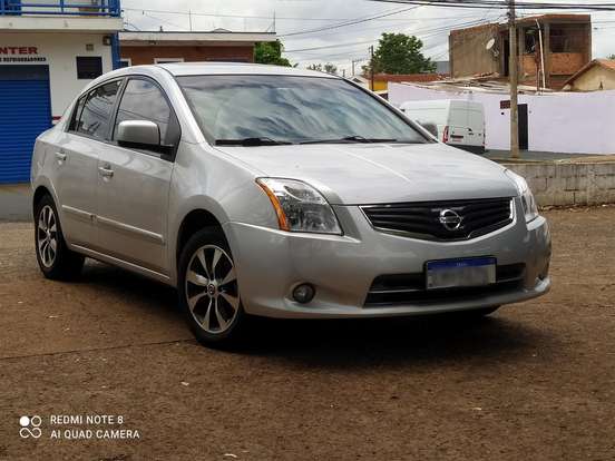 NISSAN-SENTRA-2010