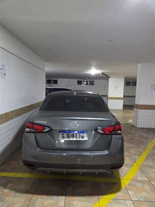 NISSAN-VERSA-2020