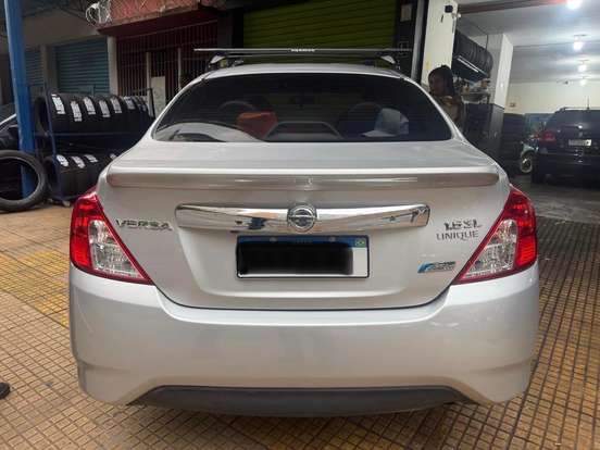 NISSAN-VERSA-2016